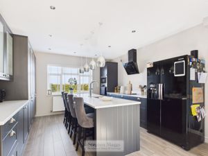 Photo 16- click for photo gallery